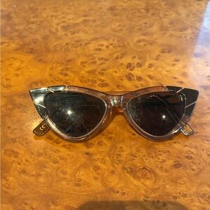 Stylish Black and Gold Cat-Eye Sunglasses